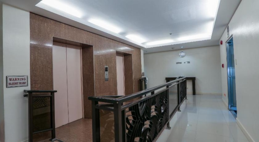 Paragon Tower Hotel Image 10