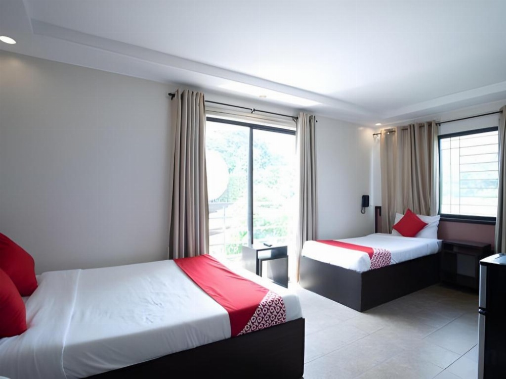 Paragon Tower Hotel